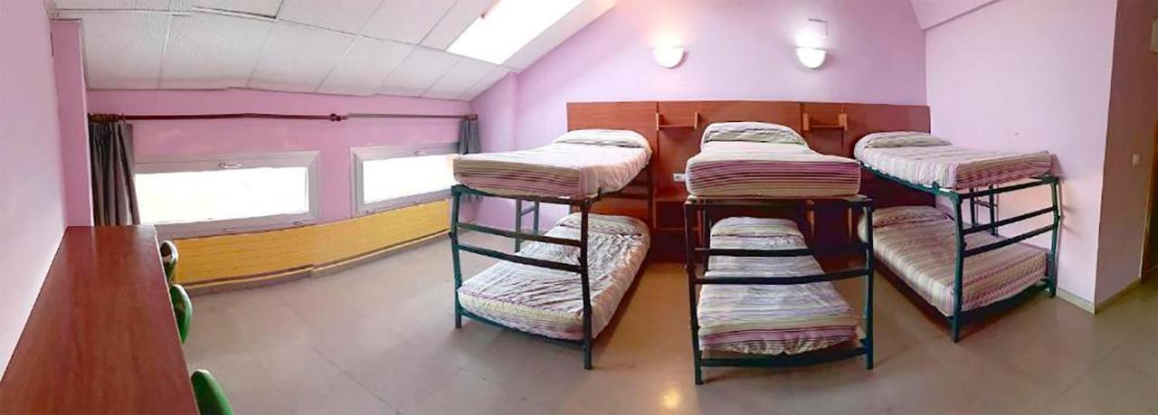 Residencia Albergue 哈卡 外观 照片