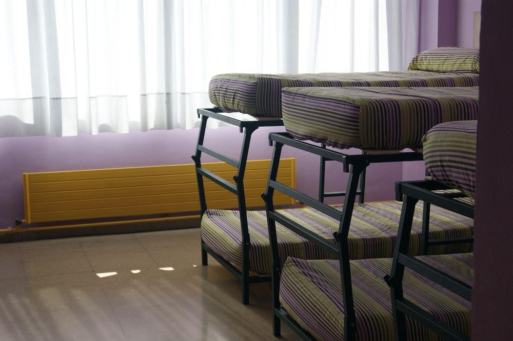 Residencia Albergue 哈卡 外观 照片