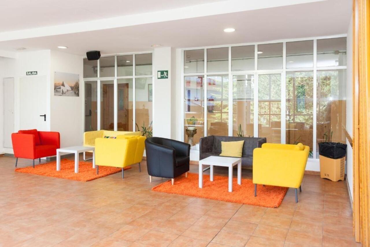 Residencia Albergue 哈卡 外观 照片