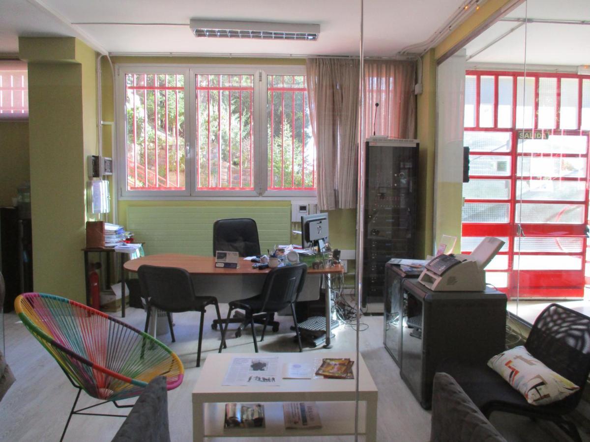 Residencia Albergue 哈卡 外观 照片