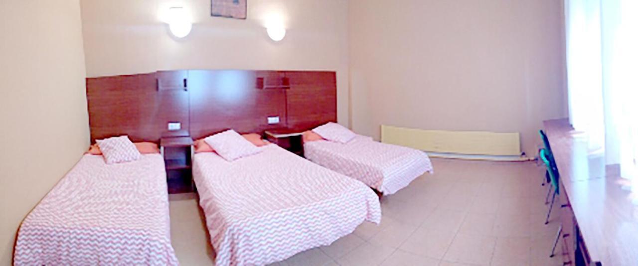 Residencia Albergue 哈卡 外观 照片